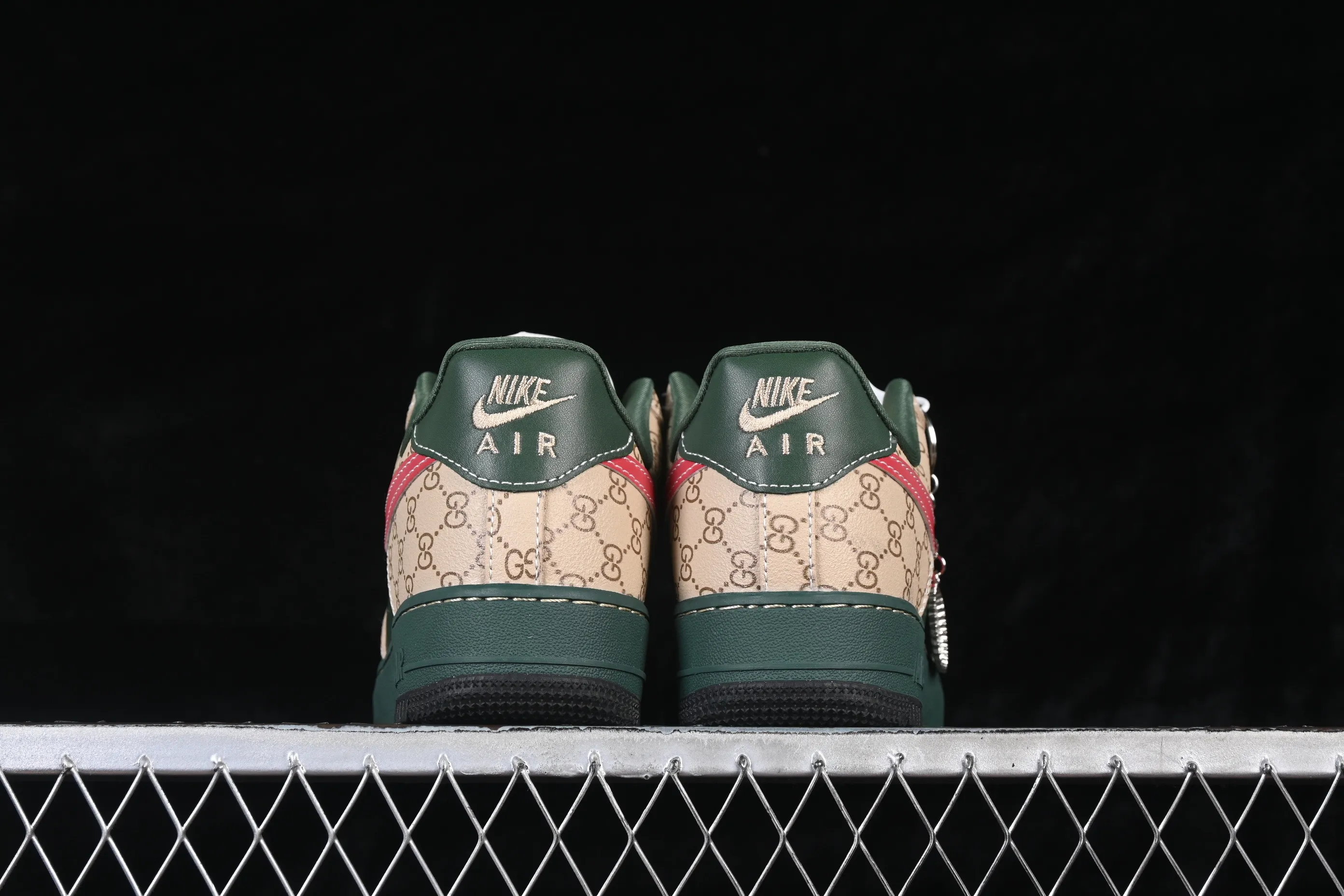 All categories Nk Air Force 1 Air Force series Nk Air Force 1 Low Air Force low-top Nike Air Force 1'07 Low Gucci joint pattern red hook Air Force 1 low-top casual sneakers XL1979-121